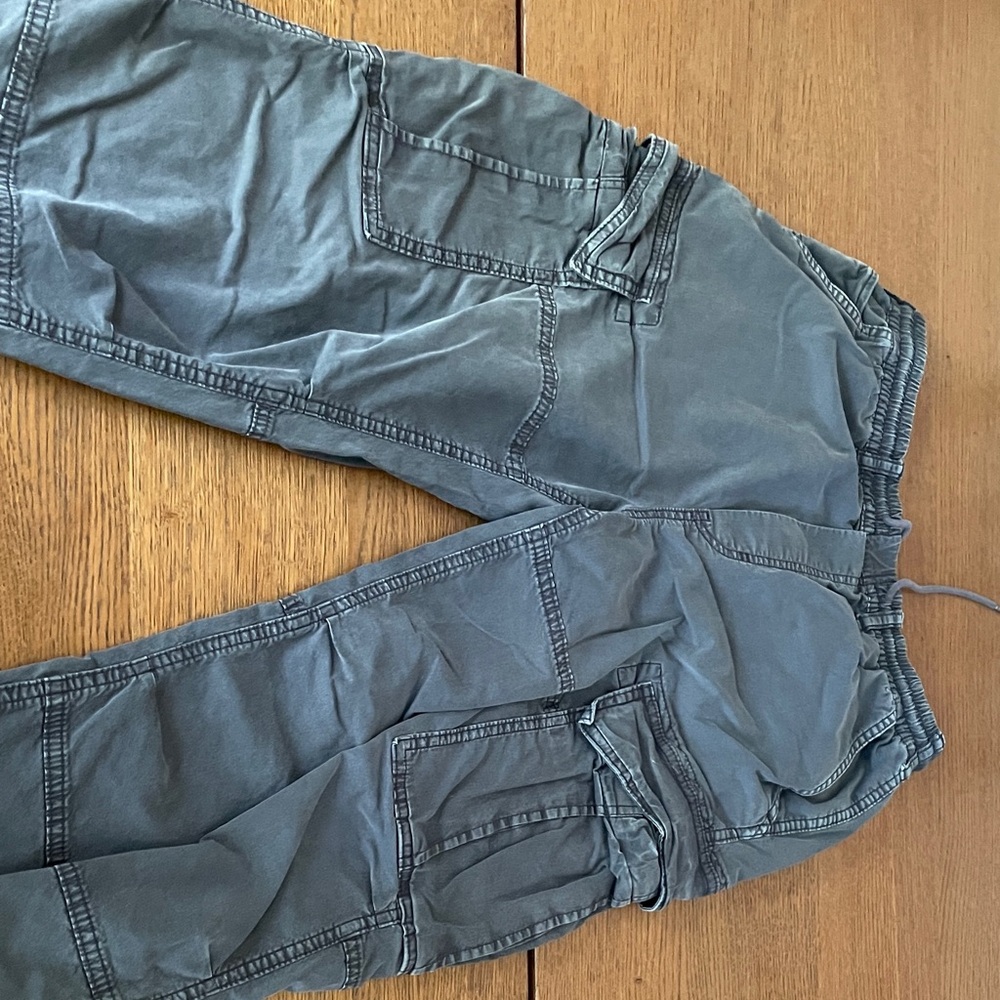 American Eagle Outfitters Kids Gray Casual Bottoms